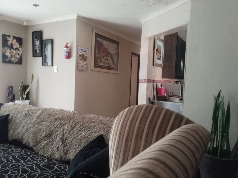 5 Bedroom Property for Sale in Mogwase North West